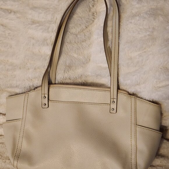 Relic Ivory Leather Shoulder Tote Handbag – Medium Size - Picture 2 of 10
